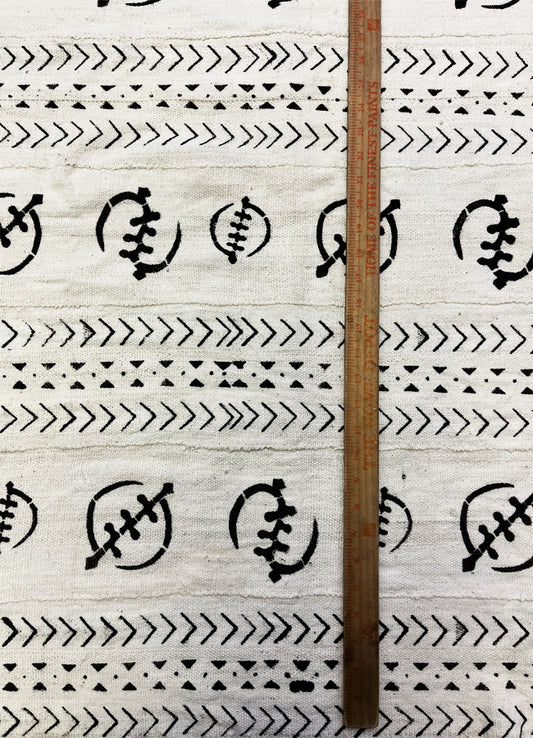 Beautiful Authentic Mud Cloth- White & Black Color